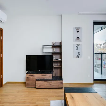 Apartmán Modern With Balcony *