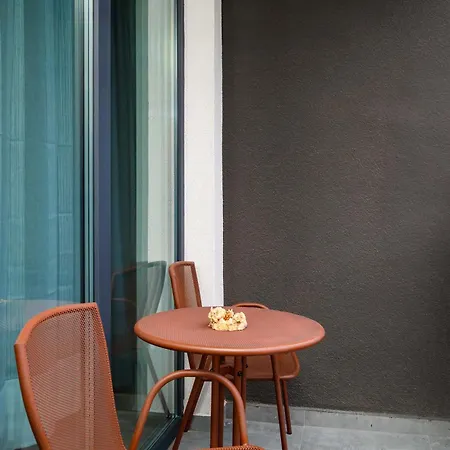 Modern With Balcony By Flat Manаger